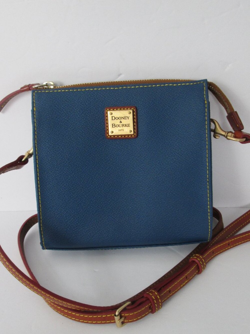 NEW Dooney & Bourke Small Size Pebble Grain Crossbody Purse Bag Blue Tan Leather